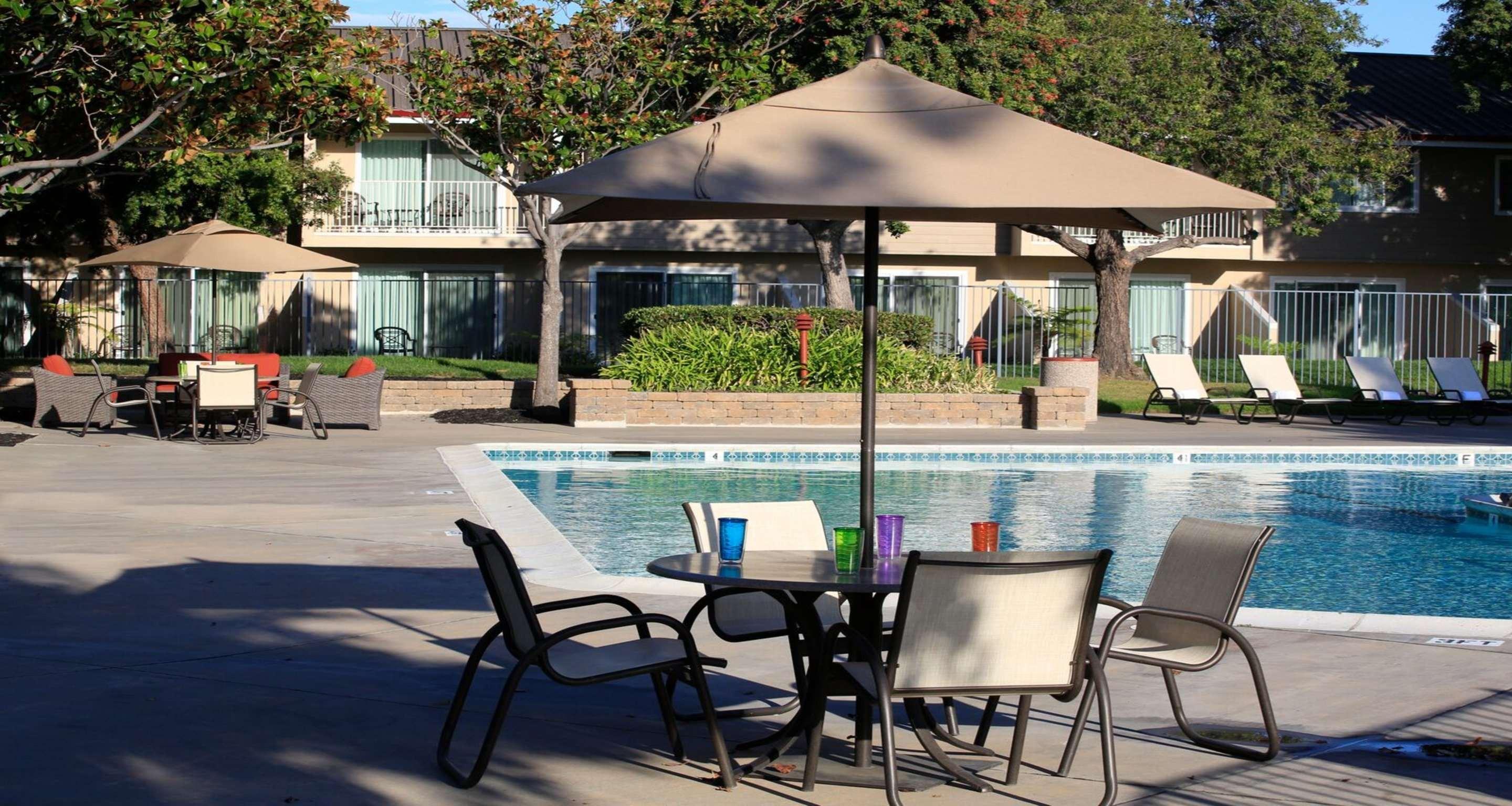 Best Western Plus Garden Court Inn Fremont Zewnętrze zdjęcie